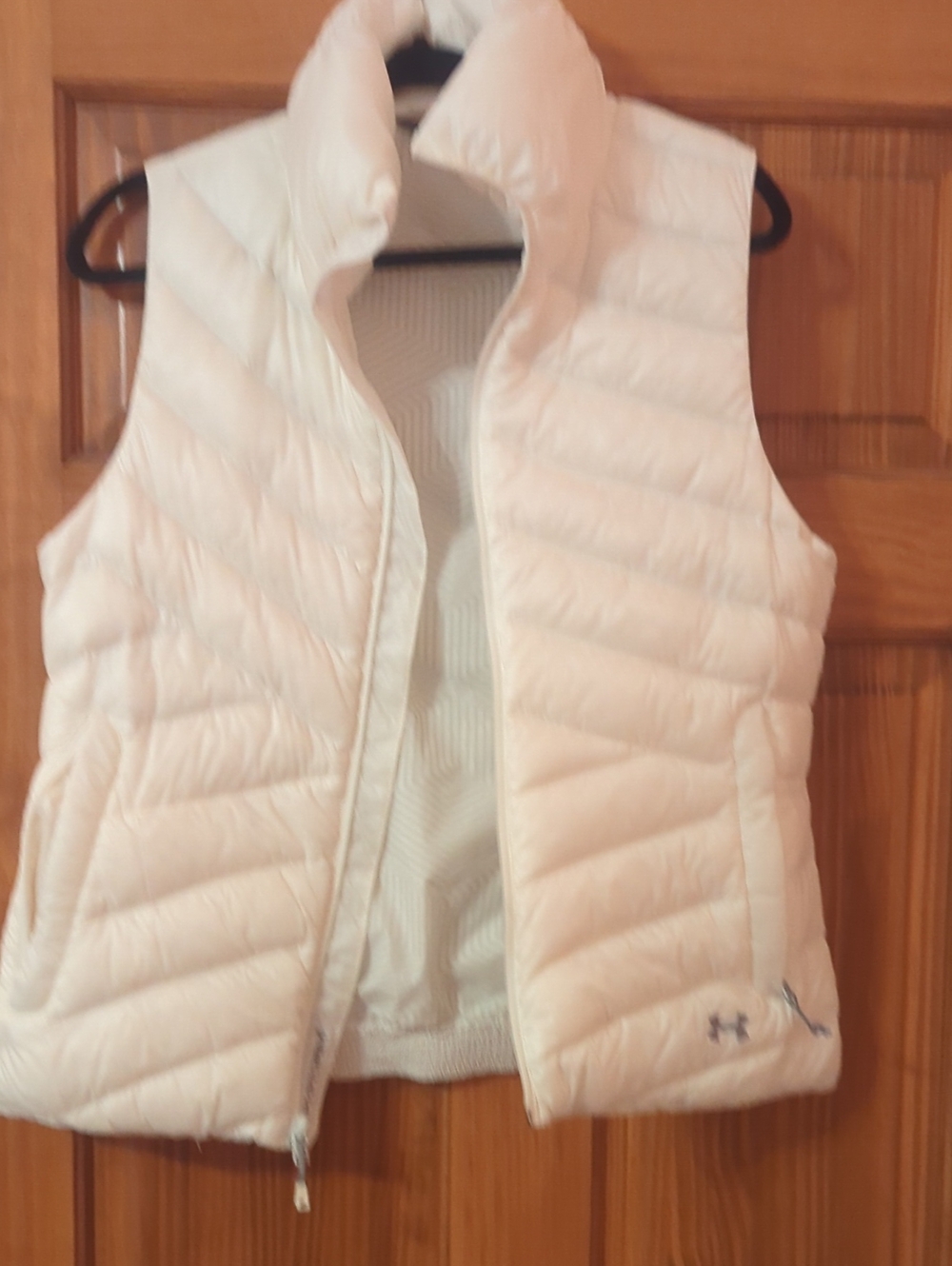 Under Armour Women's White Quilted Insulated Vest